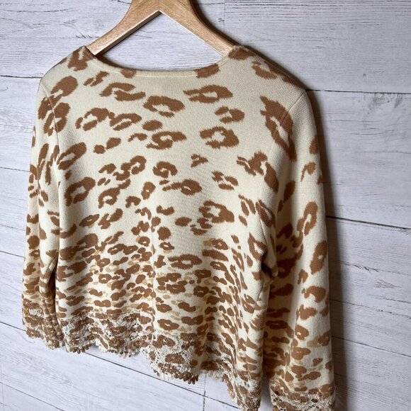 Chicos Sweater Womens Size 1 Cheetah Lace Hem Charlee Cardigan 100% Cotton - Picture 13 of 16